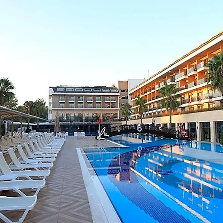 Aydinbey Queen's Palace & Hotel